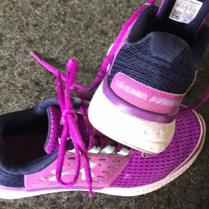 Under Armour Sneakers